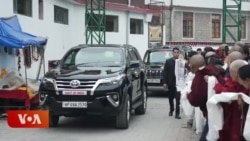 ༧གོང་ས་མཆོག་བཞུགས་སྒར་ནས་རྒྱ་གར་ལྷོ་ཕྱོགས་སུ་ཆིབས་སྒྱུར་བསྐྱངས། 
