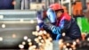 中国11月PMI持续收缩，外界预期更多政策支撑刺激增长