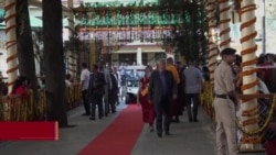 ༧གོང་ས་མཆོག་ནས་མགོན་པོའི་རྗེས་གནང་གི་བཀའ་ཆོས་སྩལ་གནང་མཛད་པ།