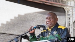 Rais na kiongozi wa chama tawala cha Afrika Kusini Cyril Ramaphosa akihutubia bungeni Mai 1, 2024. Picha na RODGER BOSCH / AFP.