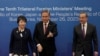 王毅称中日关系处于“关键阶段”，日外相要求中国释放日本公民