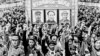 资料照片： 1949年5月2日北平欢迎中国共产党军队进城