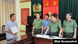 Trang Công an Nhân dân loan tin bắt giam ông Phạm Hoàng, ngày 29/8/2024. Photo Cong an Nhan dan.