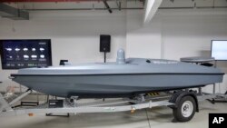 Україна використовує морські безпілотники для ударів по кораблях РФ в Чорному морі. Фото: Морський безпілотник ЗСУ "Магура В5". Міністерство цифрових трансформацій України, роздатковий матеріал АР
