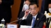 中国国务院总理李克强在柬埔寨金边举行的东盟-中国领导人会议上发表讲话。(2022年11月11日)