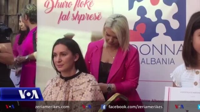 “Dhuro Flokë, Fal Shpresë”, lëvizja e tetorit kundër kancerit të gjirit
