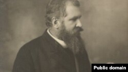 Митрополит Андрей Шептицький, предстоятель УГКЦ, один із найвидатніших провідників української церкви першої половини ХХ ст. Беатифікаційний процес розпочався у 1955 році. Для завершення потрібне підтвердження видужання від невиліковної хвороби за допомогою молитов до нього.