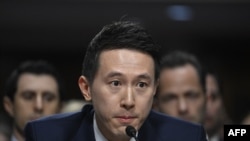 Šou Zi Ču, direktor TikToka, svedoči na pretresu senatskog Odbora za pravosuđe, 31. januara 2024. (Foto: AFP/ANDREW CABALLERO-REYNOLDS)
