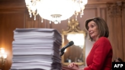 美國眾議院議長佩洛西在國會發表講話。 （2019年12月19日）