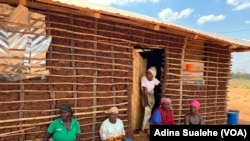 Mulheres deslocadas devido à guerra em Cabo Delgado, Moçambique 11 de Novembro de 2021