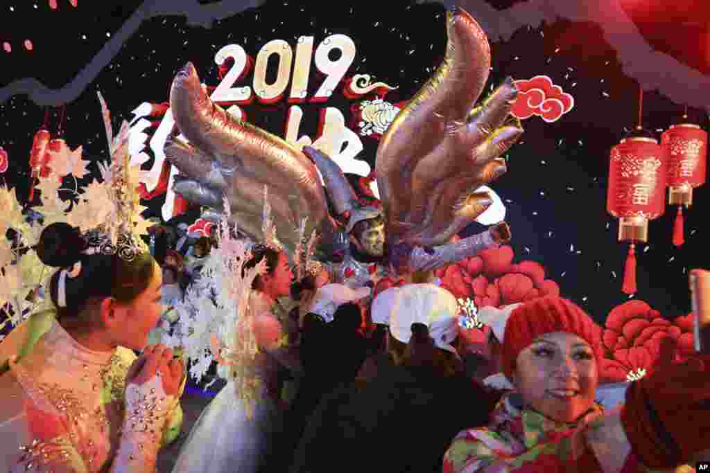 北京，新年来临之际，表演者自拍。（2019年1月1日）