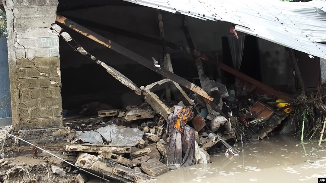 Ndako ebukani mpo na mpela na Makelele, na Brazzaville, 10 décembre 2012.