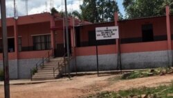 Escvolas catolicas de Angola iniciam ano lectivo - 2:57