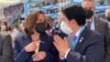 美国副总统哈里斯和台湾副总统赖清德1月27日在参加洪都拉斯总统卡斯特罗就职典礼期间短暂交谈。