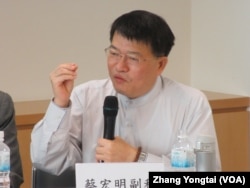 台灣全國工業總會副秘書長蔡宏明 (美國之音張永泰拍攝)
