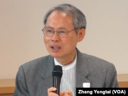 台灣國家政策研究院資深顧問蘇進強 (美國之音張永泰拍攝)