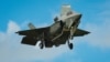 美国F-35战机2016年7月12日在法恩伯勒航空展上首次单独亮相。
