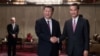 习近平2017年6月会见即将卸任香港特首的梁振英（路透社）