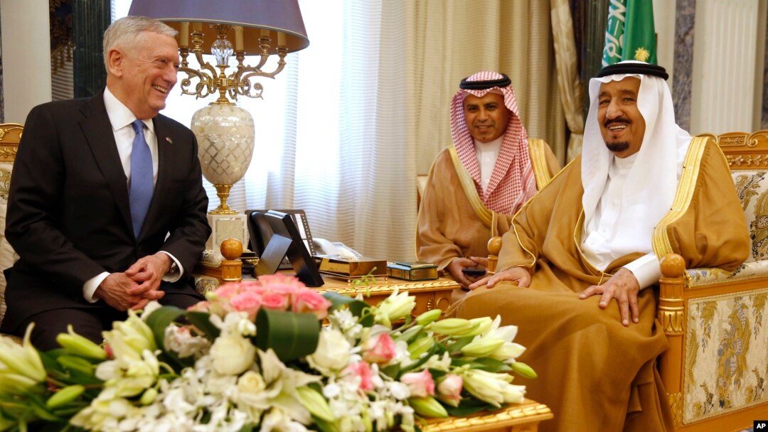 Saudi Arabia's King Salman (right) meets with U.S. Defense Secretary James Mattis, in Riyadh, April 19, 2017. Salman restored financial perks for Saudi Arabia's military and civil servants, who make up two-thirds of working Saudis.