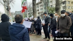 تصویری از تجمع بازنشستگان در ساری