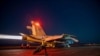 Фото Центрального командування США від 24 лютого 2024 року: літак злітає з авіаносця USS Eisenhower в Червоному морі