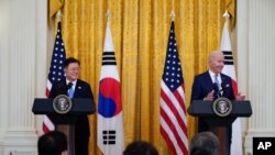 美国总统拜登和韩国总统举行联合记者会（2021年5月21号）。
