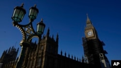 资料照片：伦敦威斯敏斯特英国议会大厦。 (2022年1月13日)