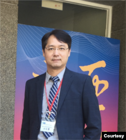 位于台北的政治大学东亚研究所所长王信贤。（照片提供：王信贤）
