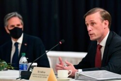 资料照：美国国务卿布林肯和白宫国家安全顾问沙利文（右）。