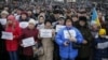 VOA卫视美国观察 乌克兰召回驻莫斯科大使，呼吁更多对俄制裁；白宫表示可能与伙伴合作阻止俄罗斯取得尖端科技；从劳改营到新疆集中营