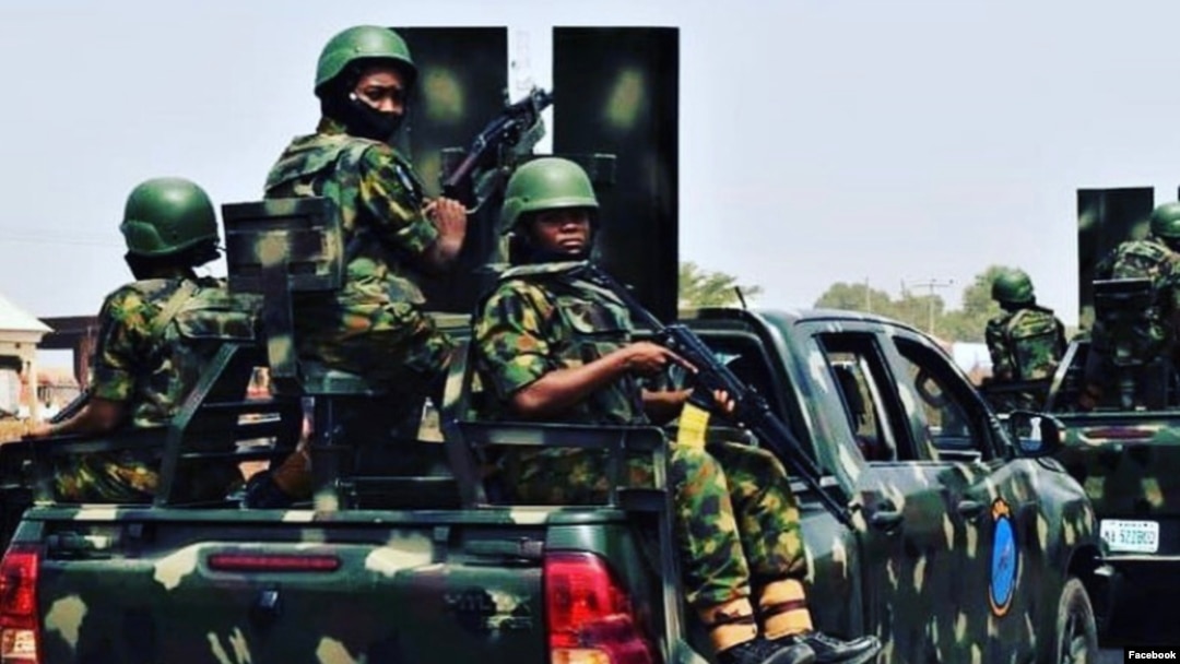 Sojojin Najeriya a wani aikin sintiri da suka yi (Facebook/ Nigerian Army)