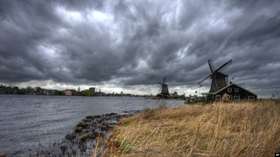 The Dutch did not invent windmills, but they put them to good use, powering industrial machinery and, especially, draining low-lying fields.