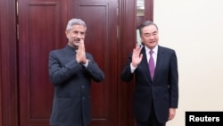 资料照：中国外长王毅与印度外长苏杰生在莫斯科会晤。（2020年9月10日）
