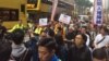 香港6.9反“送中”大游行前夕 警察总部遭掷燃烧瓶 