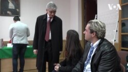 Спостерігачі місії Світового конгресу українців про день виборів на дільниці в Києві. Відео