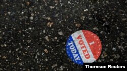 Más de 59,1 millones de estadounidenses ya han votado presencialmente o por correo, un ritmo que de mantenerse podría llevar a la participación más alta en más de un siglo, según datos del U.S. Elections Project de la Universidad de Florida. [Reuters]
