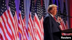 Обраний президент США Дональд Трамп виступає на зустрічі з республіканцями Палати представників на Капітолійському пагорбі у Вашингтоні, 13 листопада 2024 року.
