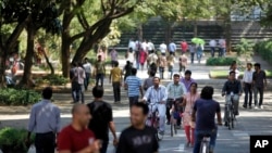 資料照片：印度班加羅爾地區承接美國外包工作的科技工人（2013年1月11日）