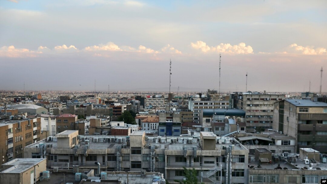  نمایی از شهر تهران، عکس از آرشیو